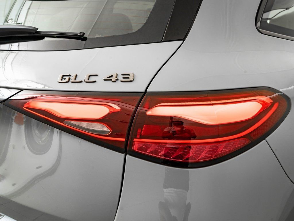New 2026 MANUFAKTUR Alpine Grey Mercedes-Benz GLC 43 AMG® image 18