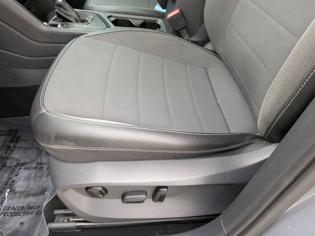 Certified Used 2023 Gray Volkswagen 1.5T SE image 18