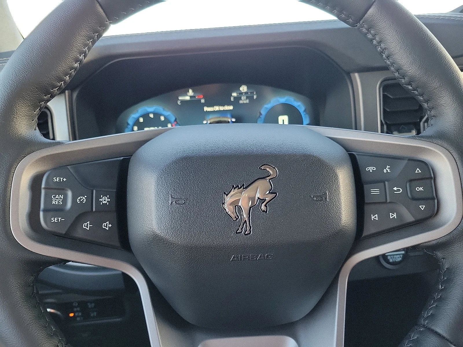 New 2025 Ruby Red Metallic Tinted Clearcoat Ford Badlands&reg; image 16