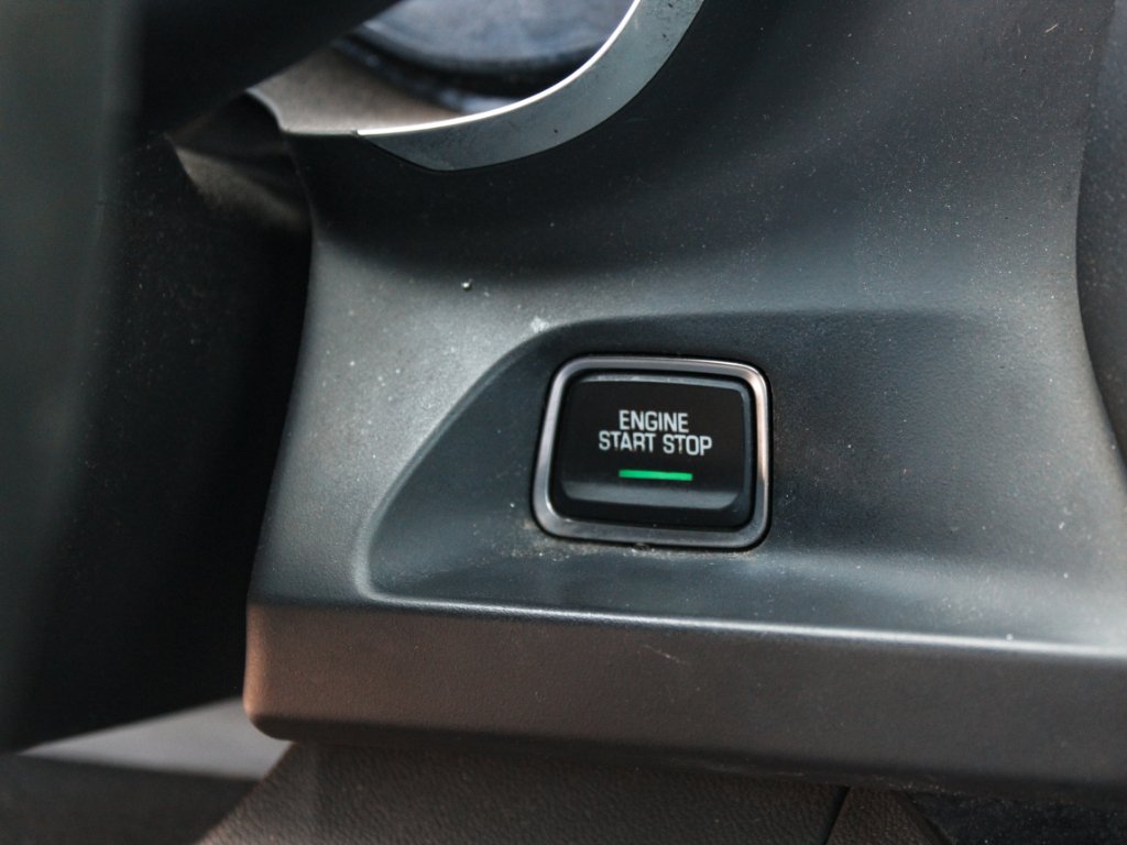 Used 2016 Silver Ice Metallic Chevrolet 1LT image 16