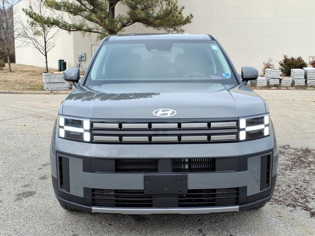 New 2026 Hampton Gray Hyundai SE image 2