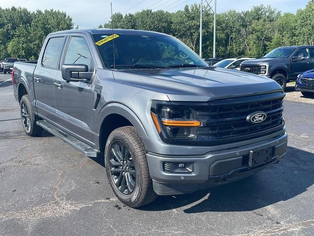 New 2026 Carbonized Gray Metallic Ford XLT image 41
