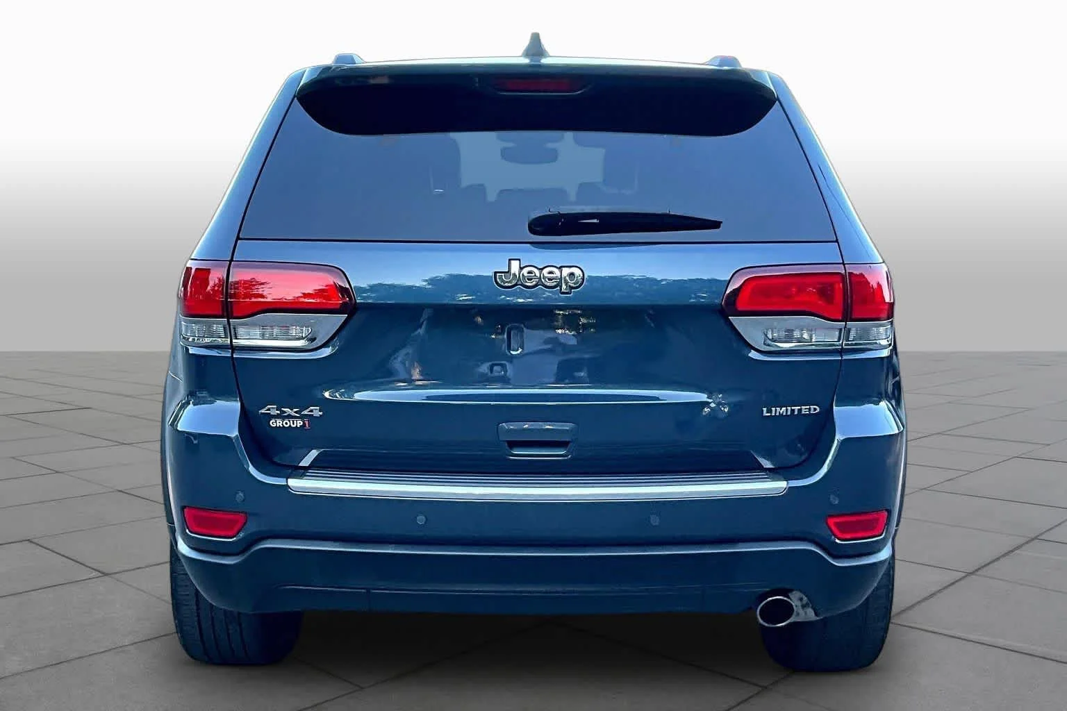 Used 2021 Slate Blue Pearlcoat Jeep Limited image 5
