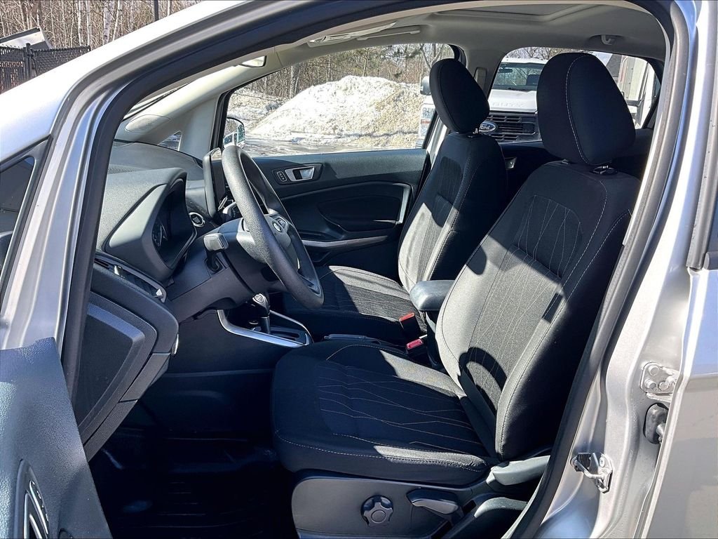 Used 2022 Silver Ford SE image 21