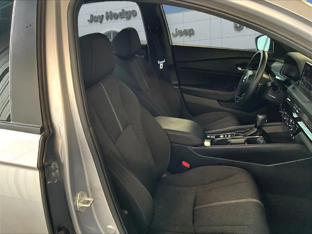 Used 2025 Silver Honda Sport image 33