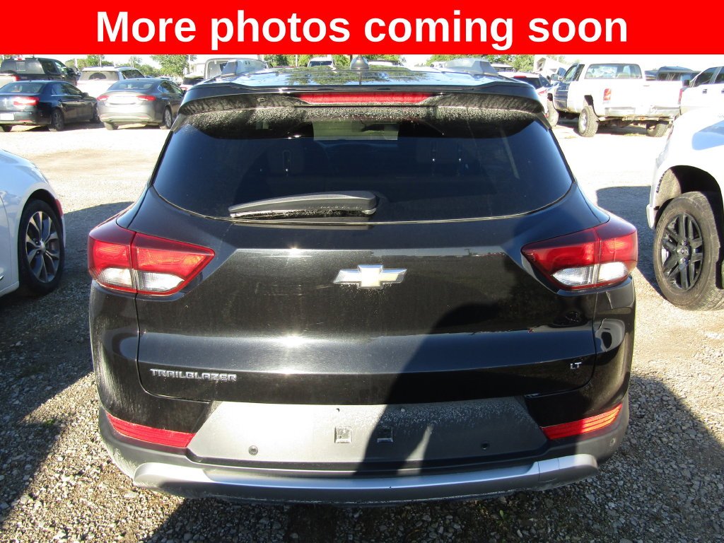 Used 2021 Black Chevrolet LT image 4