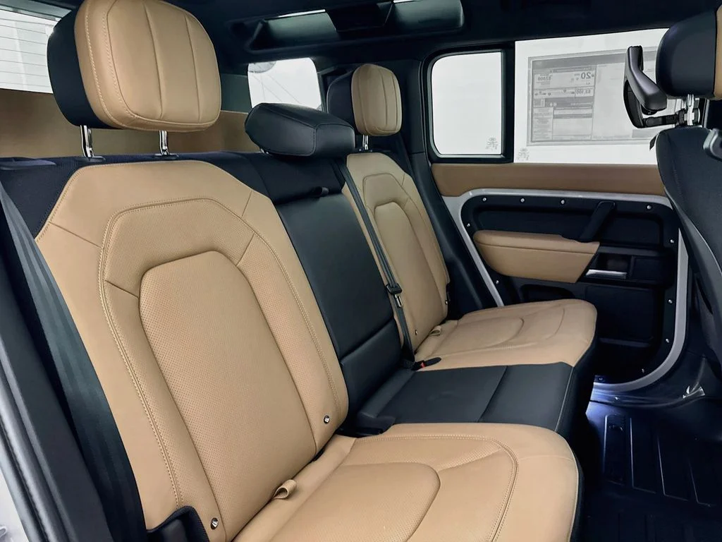 New 2026 Borasco Grey Land Rover X image 29