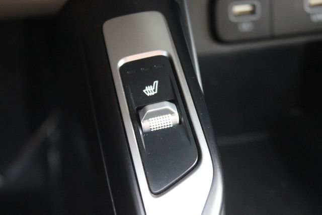 Used 2021 Black Kia S image 9