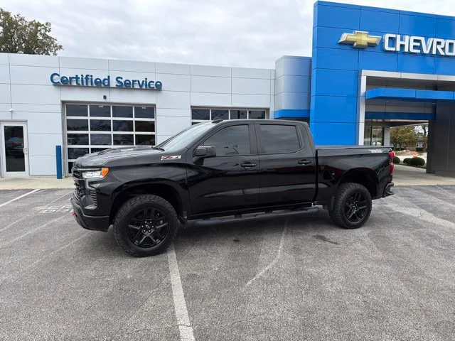 Used 2023 BLACK Chevrolet LT Trail Boss image 4