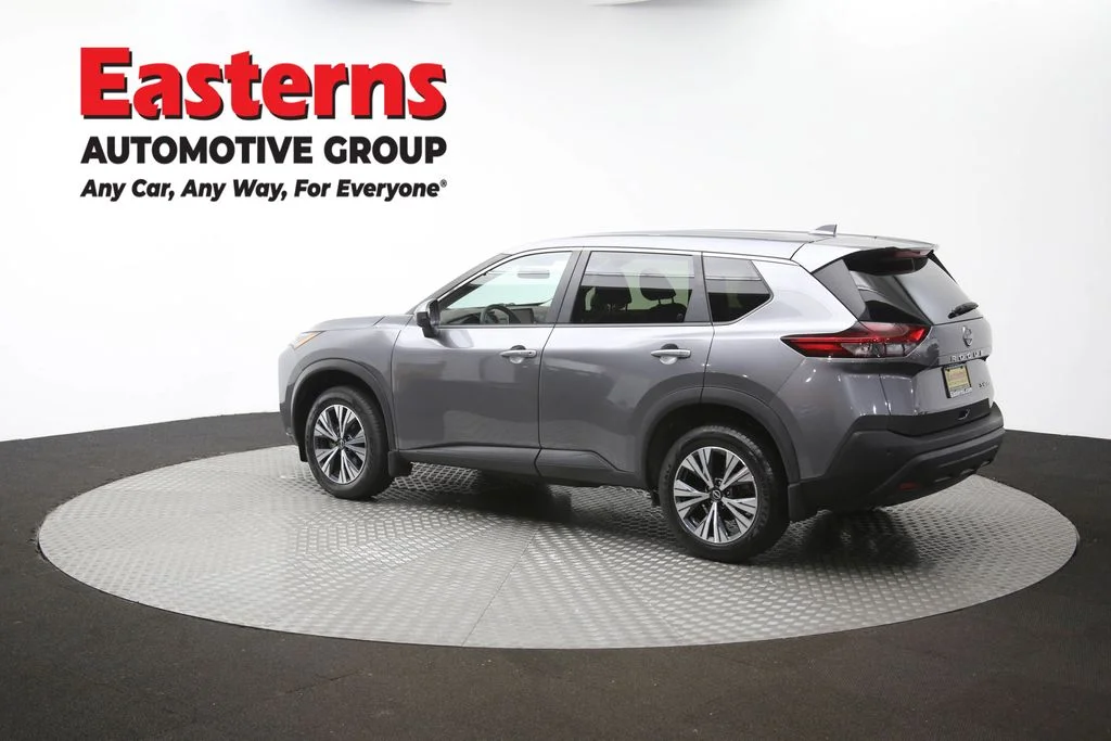 Used 2023 Gray Nissan SV image 65