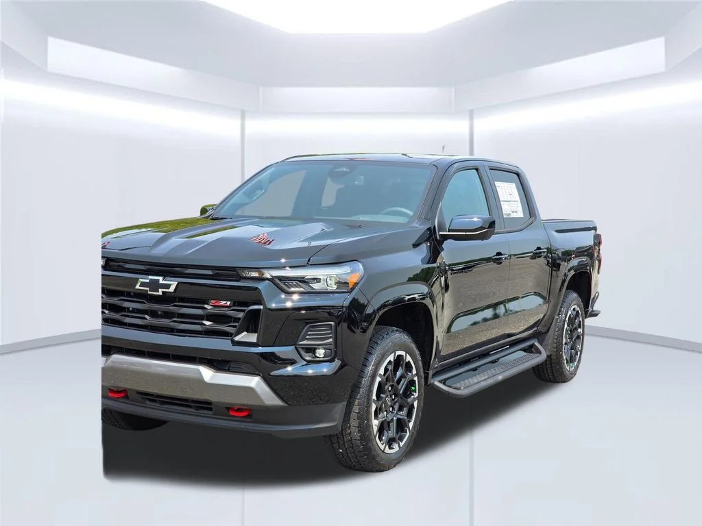 New 2026 Black Chevrolet Z71 image 43