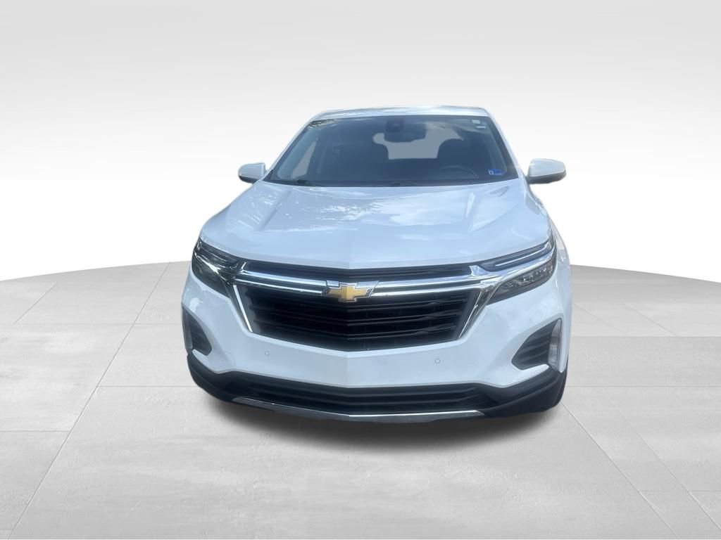 Used 2024 White Chevrolet LT image 9