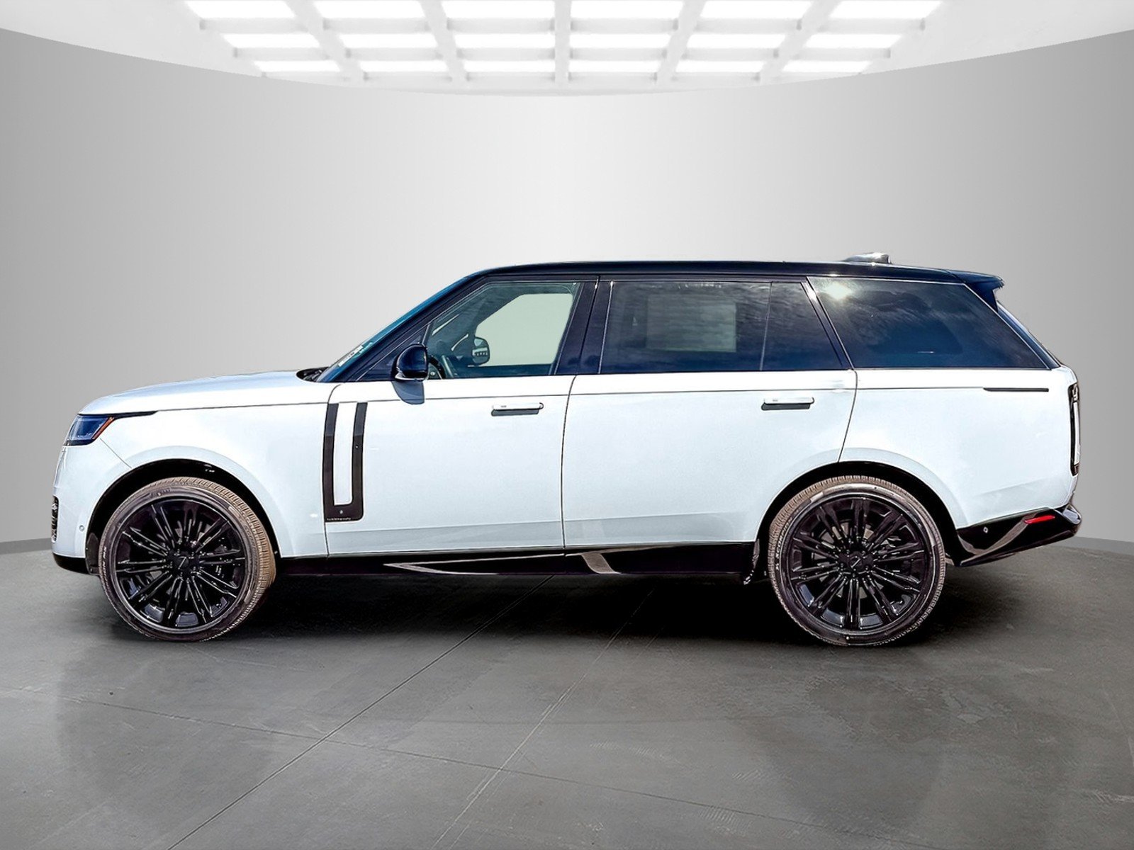 New 2026 Fuji White Land Rover Autobiography image 2