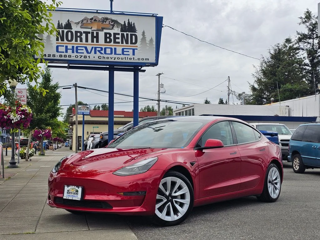2022 Tesla Model 3 Long Range Dual Motor All-Wheel Drive's photo