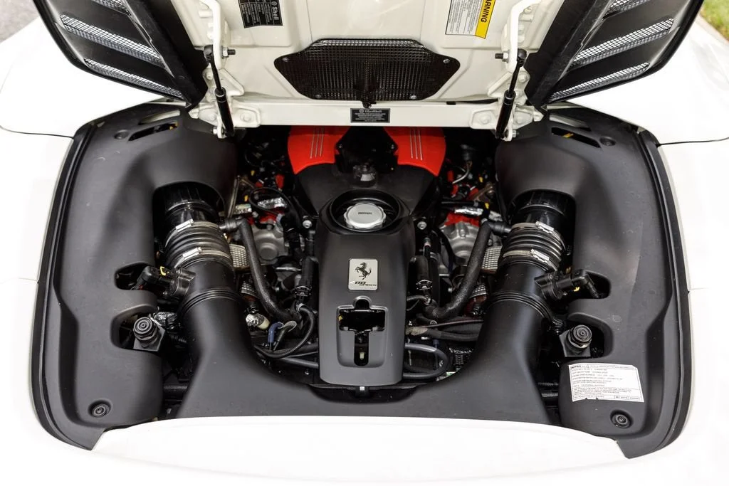 Used 2019 Bianco Avus Ferrari  image 20