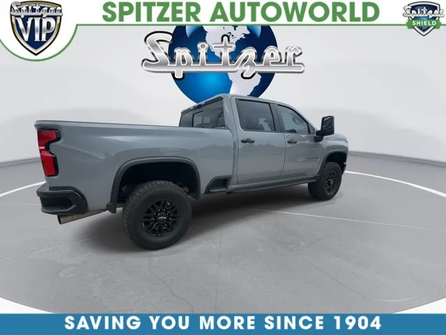 Used 2025 Gray Chevrolet ZR2 image 9