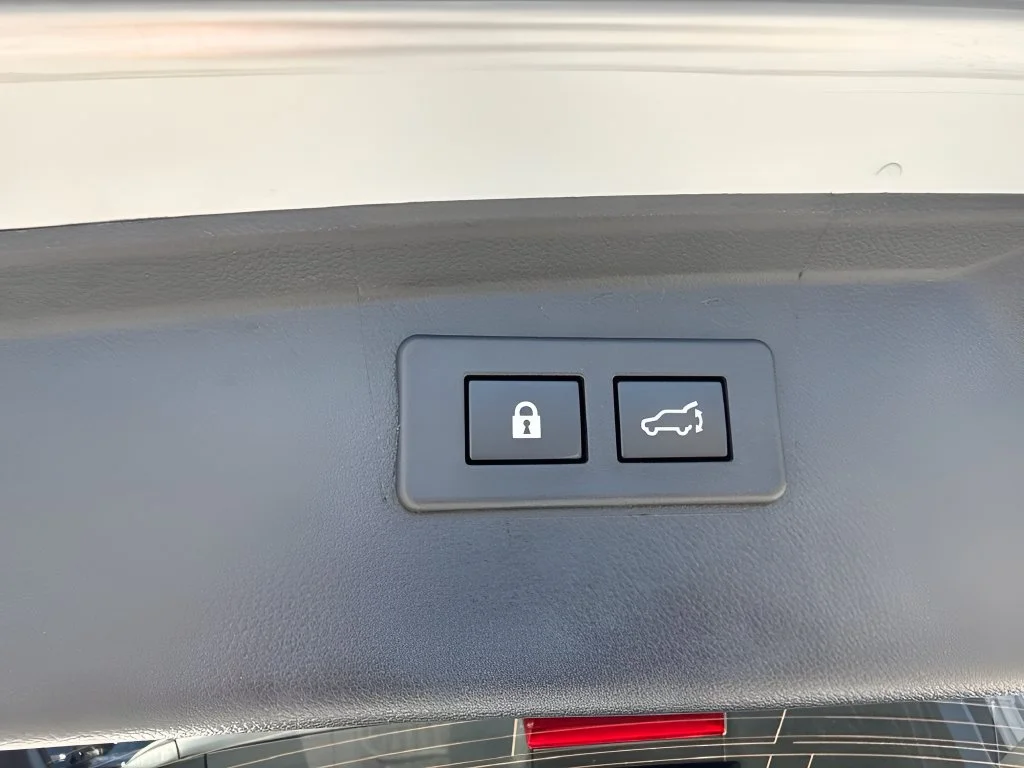 Used 2025 Silver Subaru Premium image 26