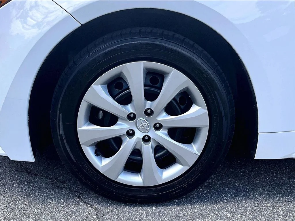 Used 2025 White Toyota LE image 7