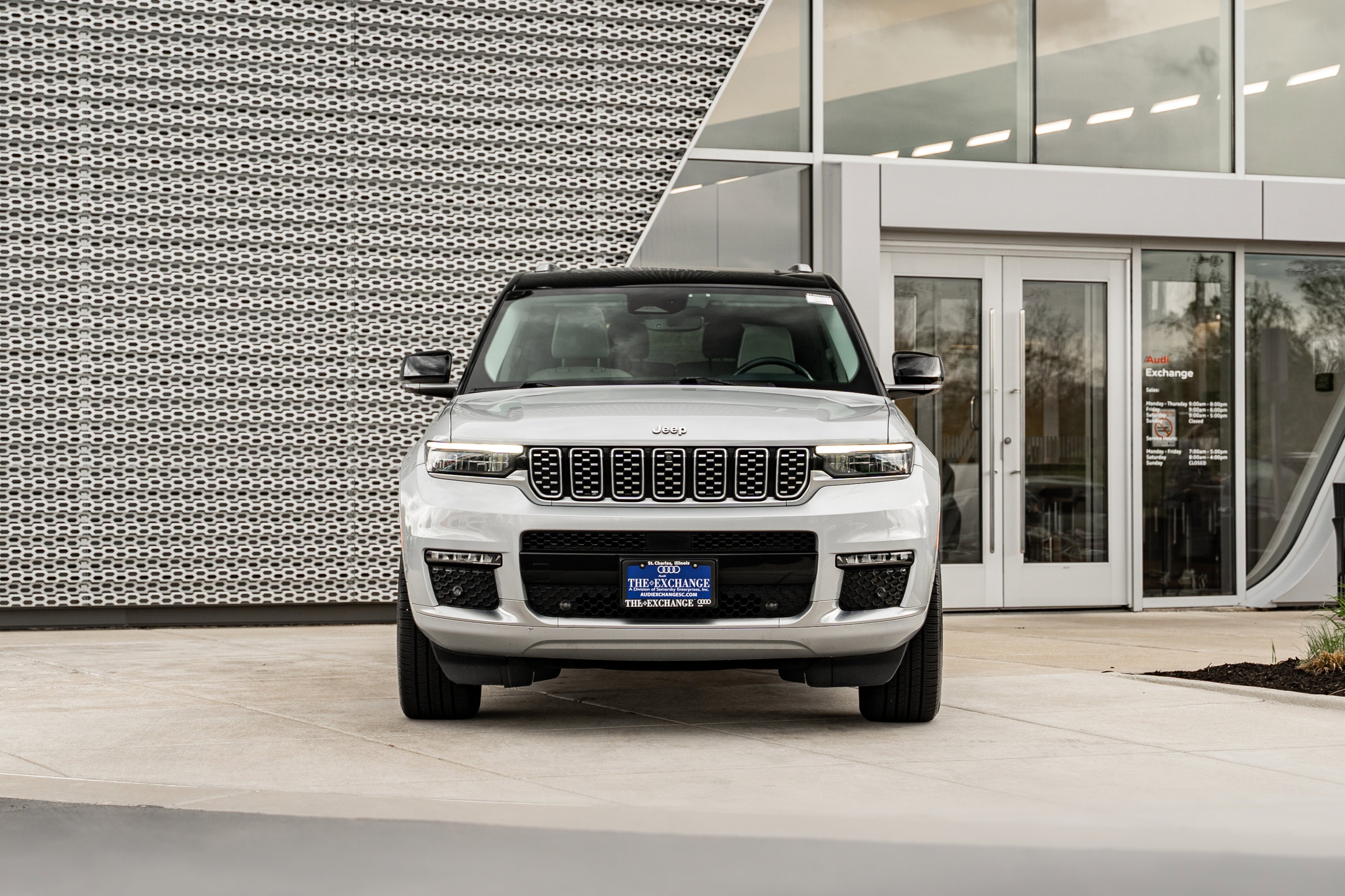 Used 2021 Silver Zynith Jeep Summit image 41