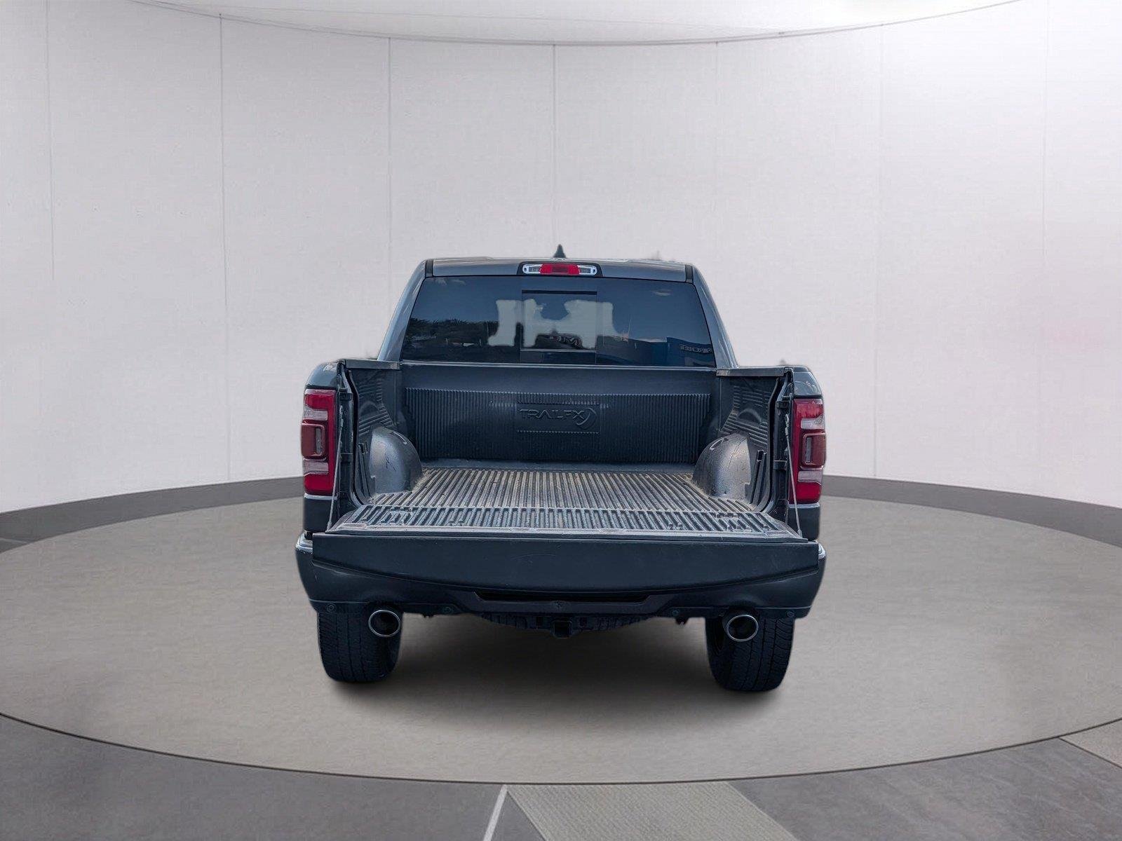 Used 2020 Granite Crystal Metallic Clearcoat Ram Laramie image 6