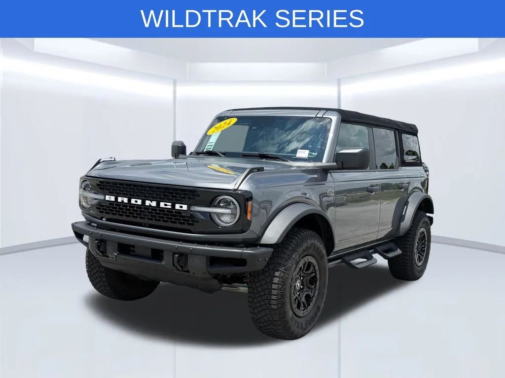 Used 2024 Gray Ford Wildtrak image 1