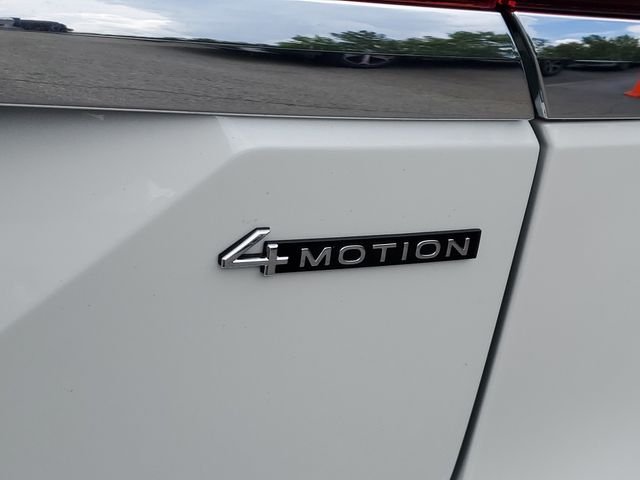 New 2026 White Volkswagen 2.0T SEL Premium R-Line image 7