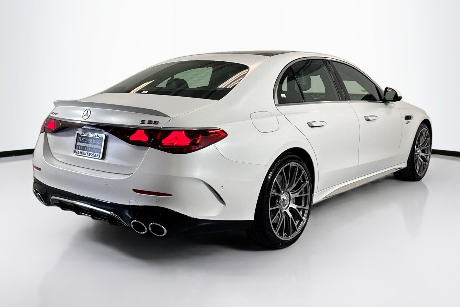 New 2026 MANUFAKTUR Moonlight White Magno Mercedes-Benz AMG® E 53 E 4MATIC+ Sedan image 5