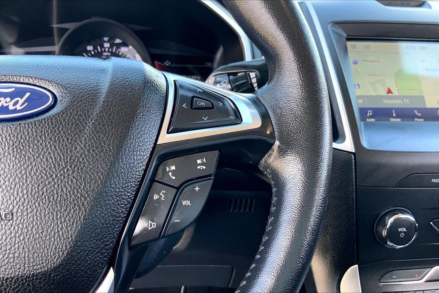 Used 2020 Star White Metallic Tri-Coat Ford SEL image 24