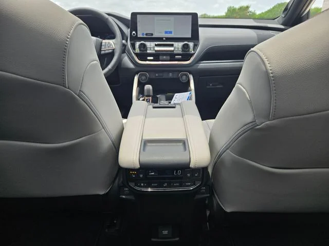 New 2026 Wind Chill Pearl Toyota Hybrid MAX Platinum image 23