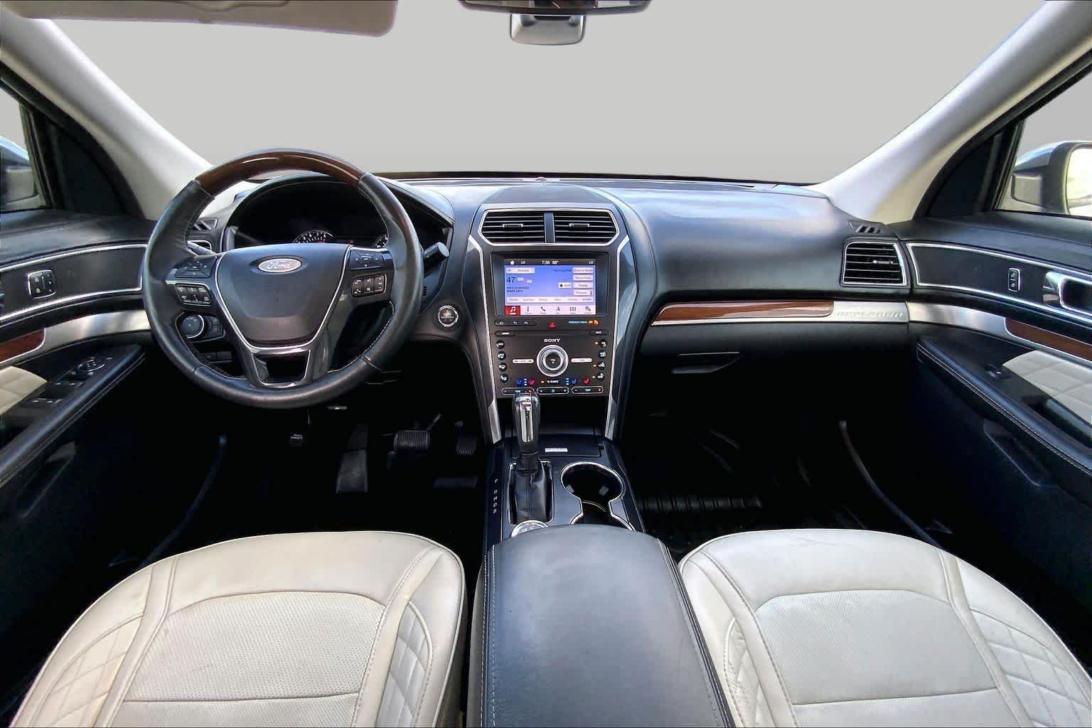 Used 2019 Blue Ford Platinum image 16