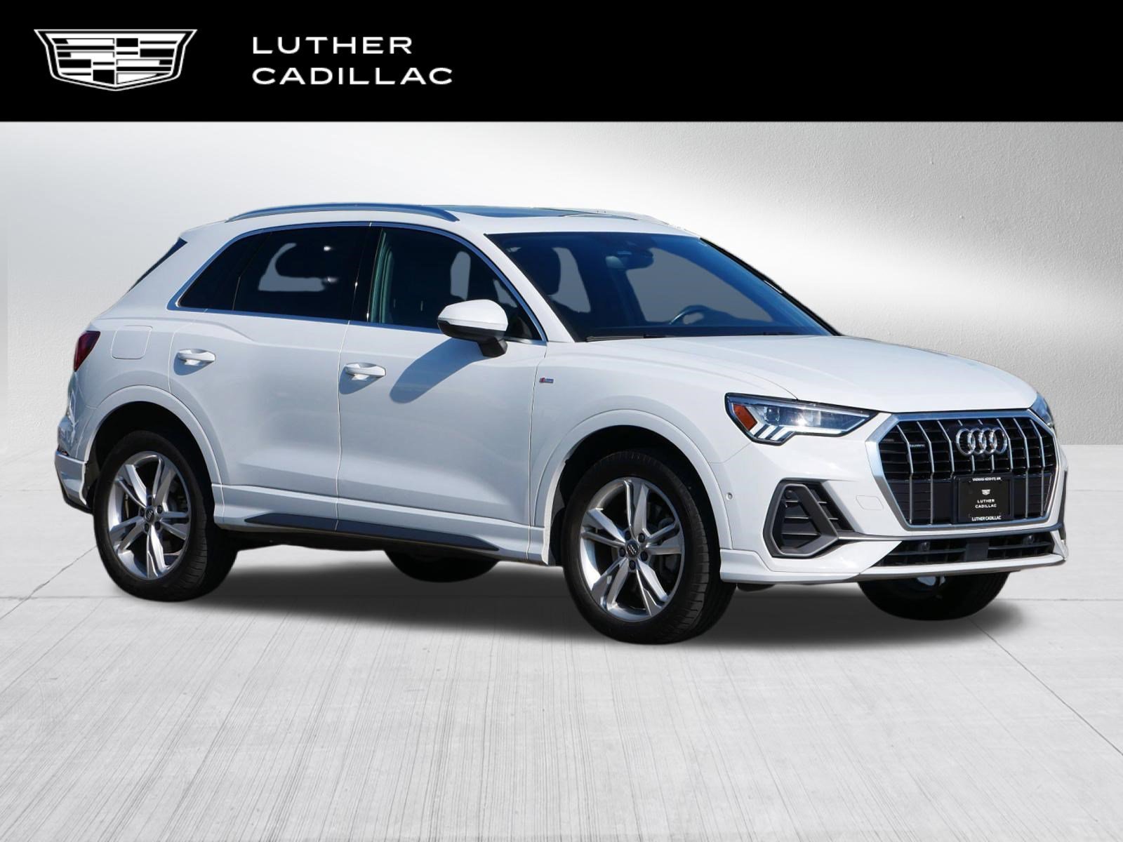 2019 Audi Q3 45 TFSI S Line Premium quattro's photo