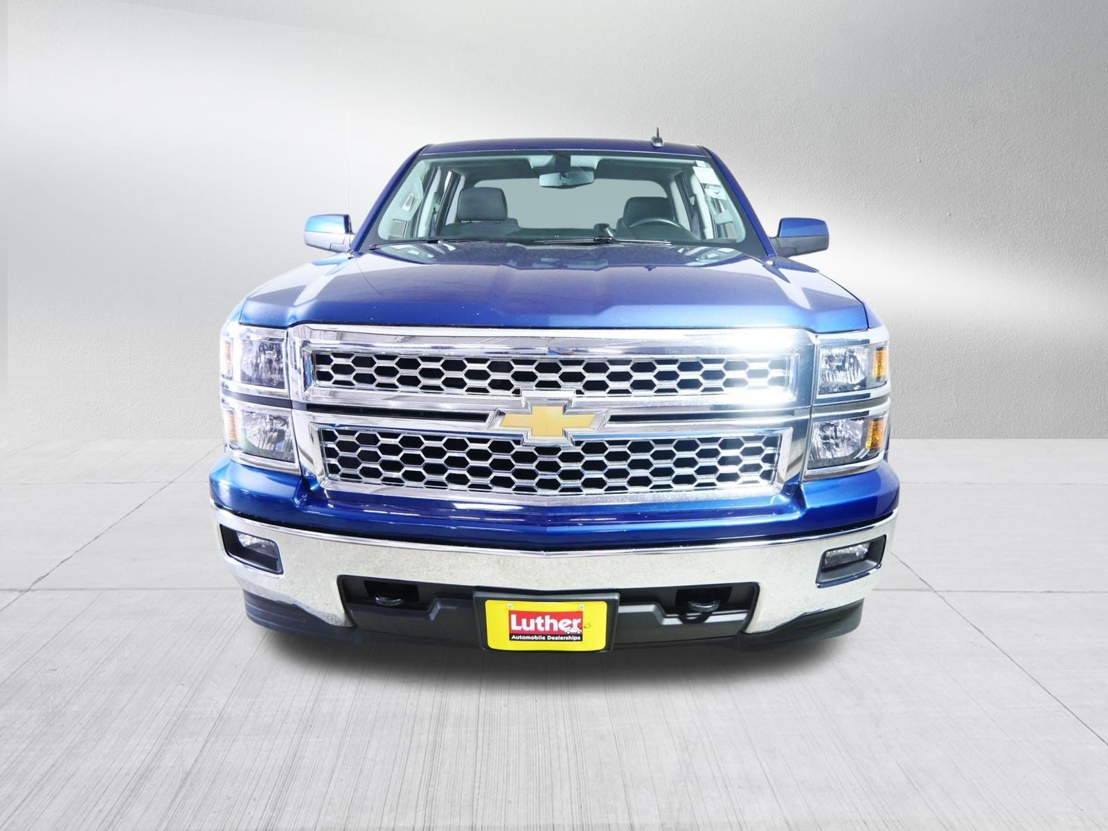 Used 2015 Chevrolet Silverado 1500 LT with VIN 3GCUKREC8FG429944 for sale in Brooklyn Center, Minnesota