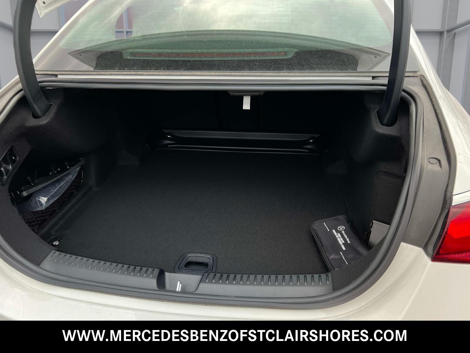 2026 Mercedes-Benz E-Class E350 - Photo 12