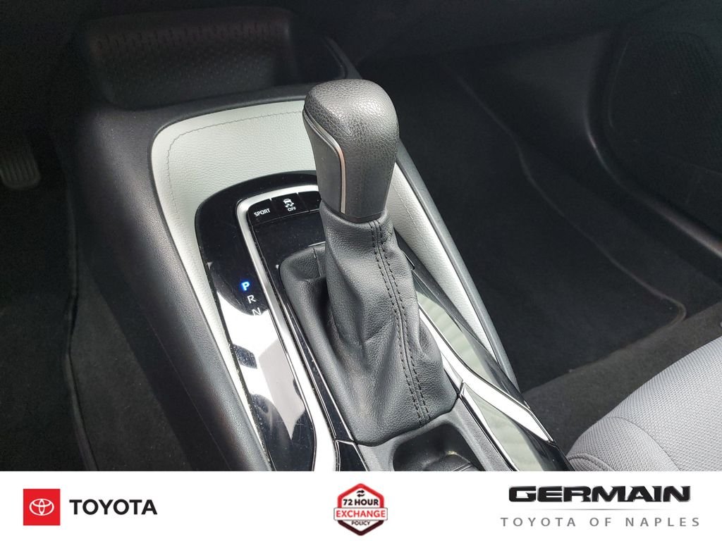 Used 2020 Blue Toyota SE image 27