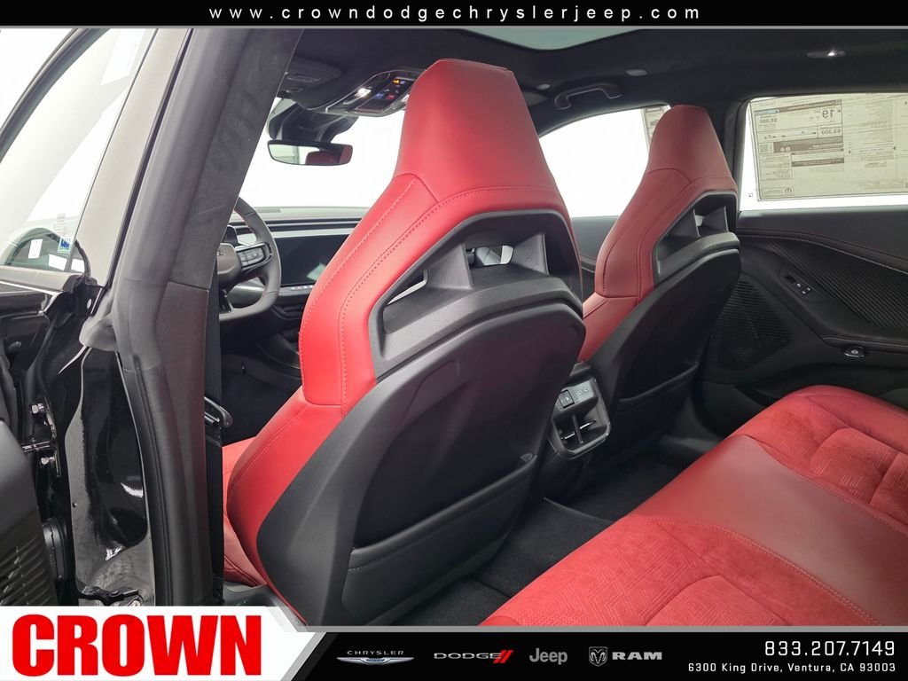 New 2026 Diamond Black Crystal Pearlcoat Dodge R/T Scat Pack image 13