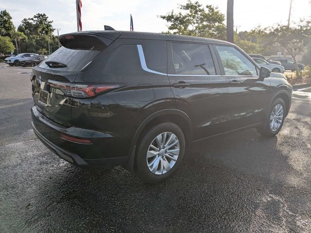 Used 2025  Mitsubishi ES image 4