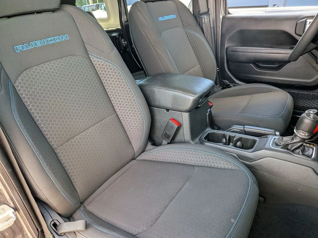 Used 2025 Gray Jeep Rubicon 4xe image 31