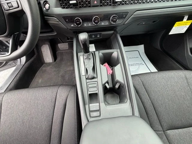 2025 Honda Accord SE - Photo 30