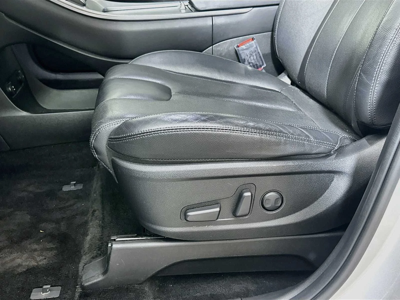 Used 2022 Typhoon Silver Hyundai SEL image 18