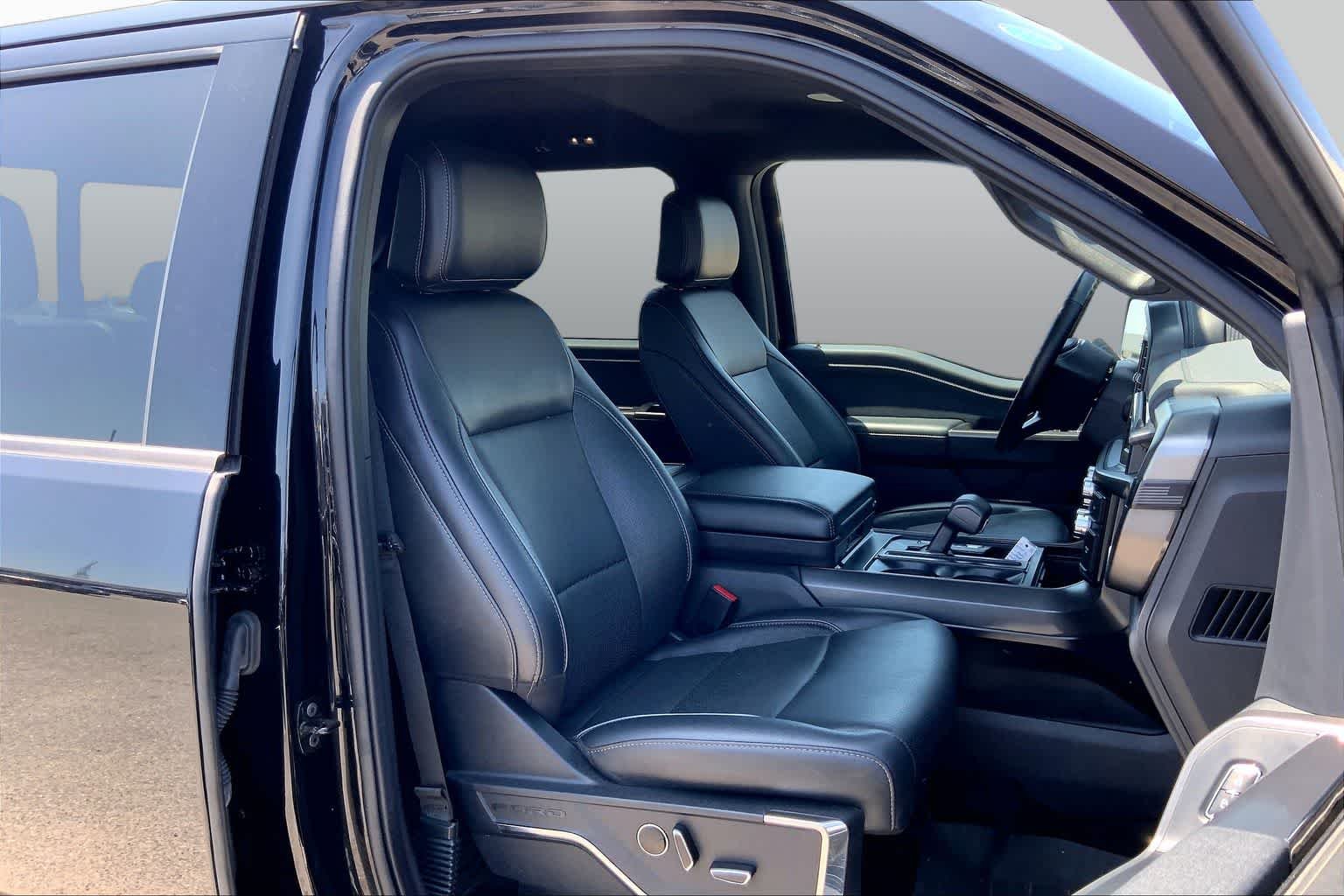 Certified Used 2024 Agate Black Metallic Ford LARIAT image 10