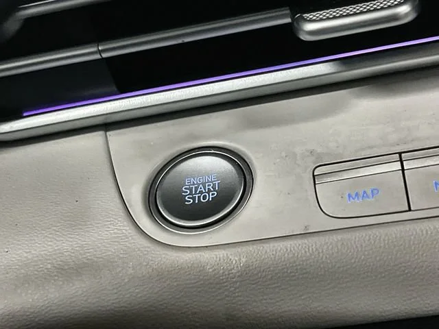 Certified Used 2024  Hyundai Limited image 18