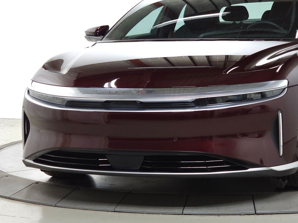 Used 2024 Red Lucid Touring image 12