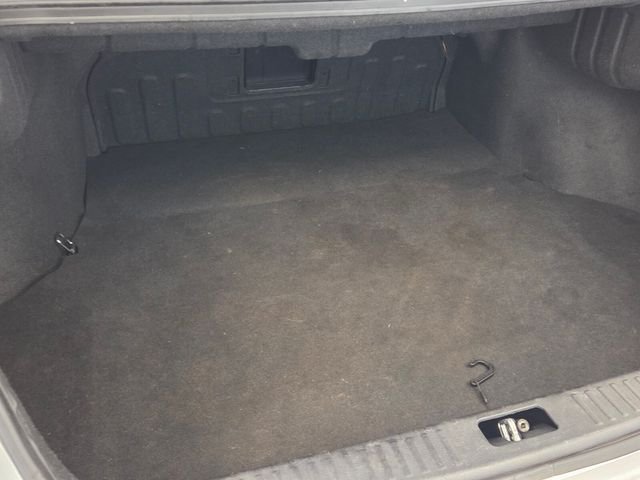 Used 2014 White Hyundai 3.8 image 14