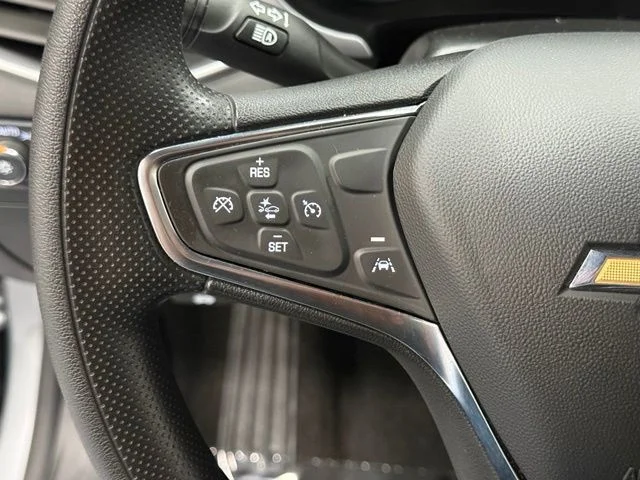 Used 2025 Gray Chevrolet LT image 16
