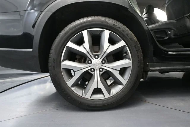 Used 2021 Black Hyundai SEL image 17