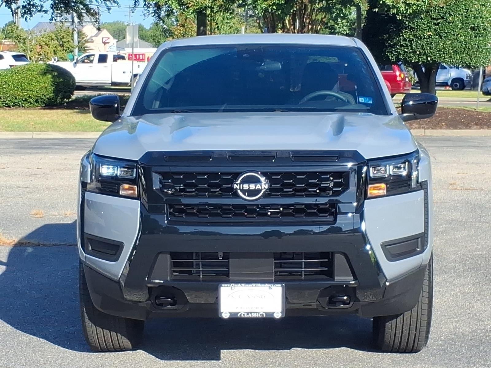 Used 2026 Boulder Gray Pearl Nissan SV image 2