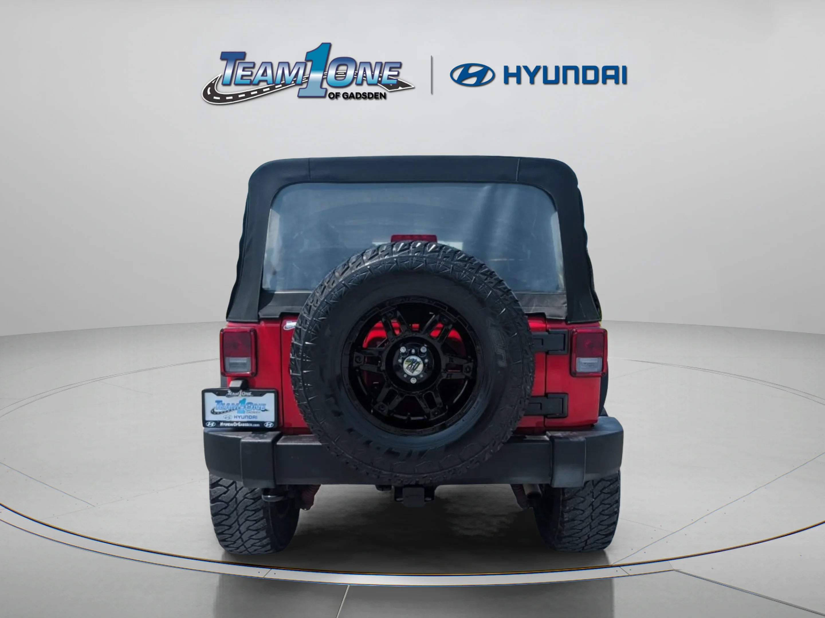 Used 2015 Firecracker Red Clear Coat Jeep Sport image 7