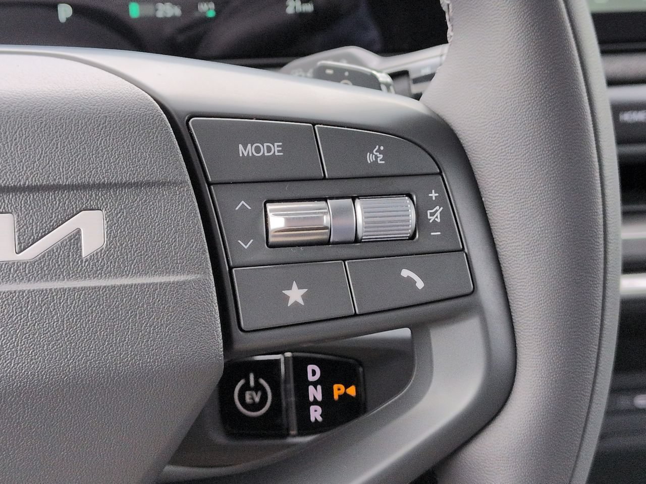 New 2027 Aurora Black Pearl Kia Land image 31