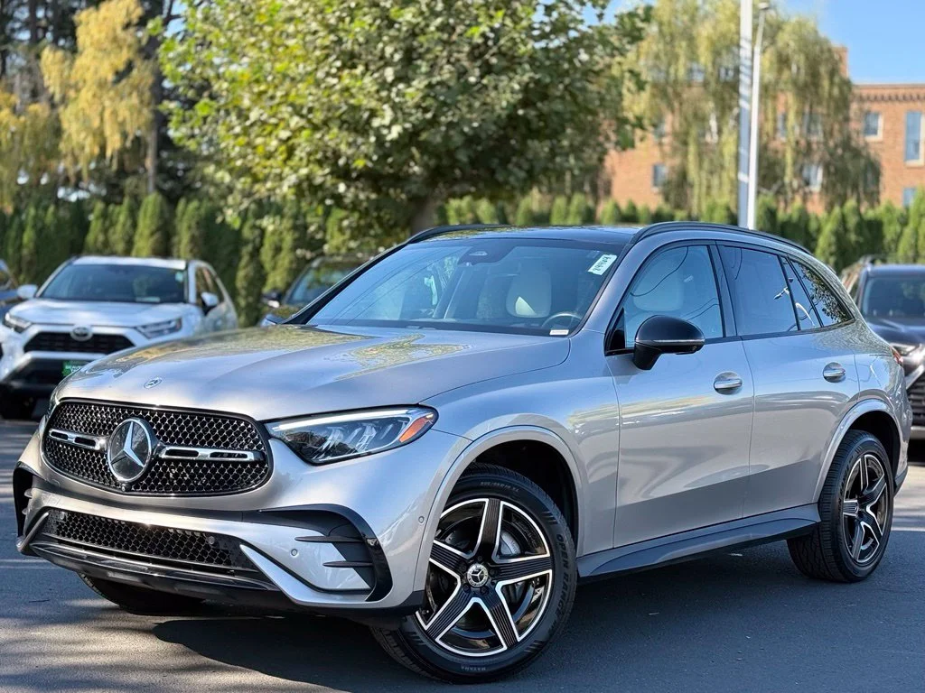 2023 Mercedes-Benz GLC 300