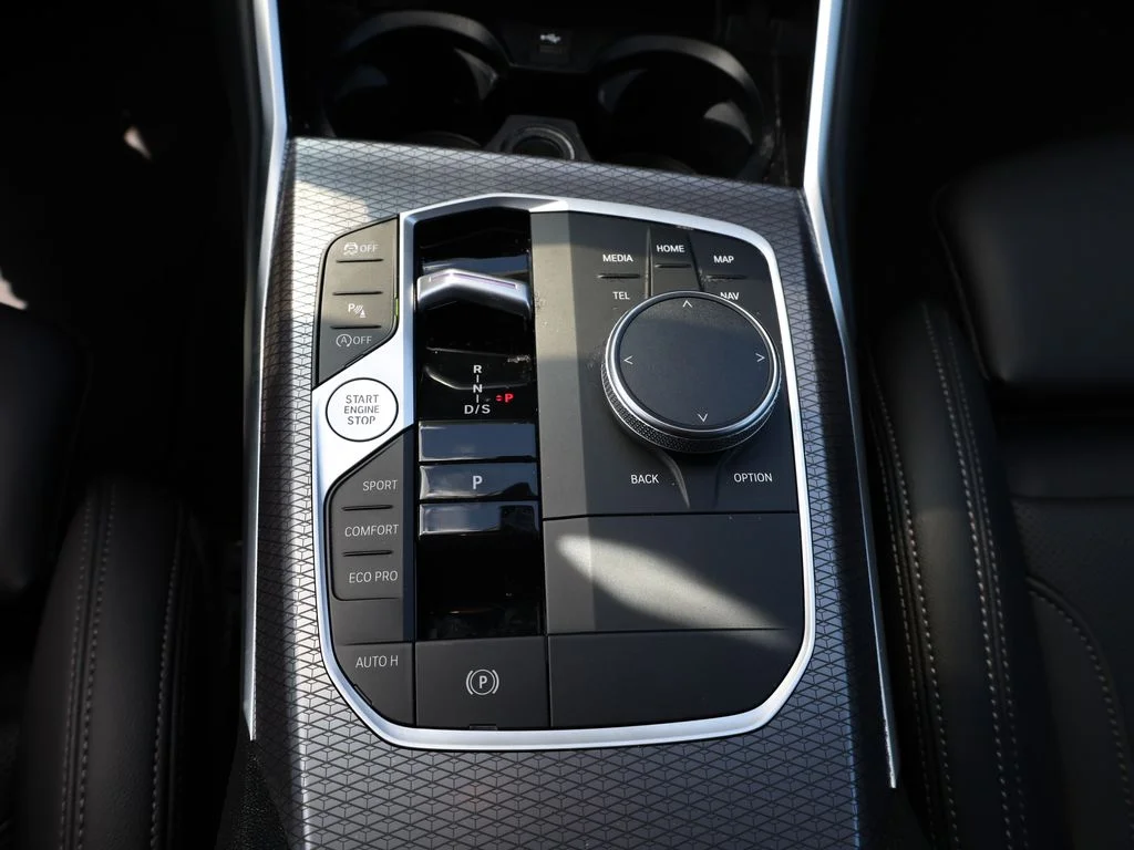 2026 BMW 3 Series 330i - Photo 29